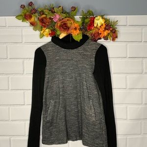 - White House Black Market black blouse.Size: MBlack blouse with wide sleeves